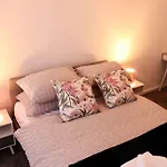 Lovely Staycation With Family Free Parking & Wifi Lägenhet Leeds (West Yorkshire)