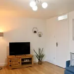 Lovely Staycation With Family Free Parking & Wifi * Leeds (West Yorkshire)