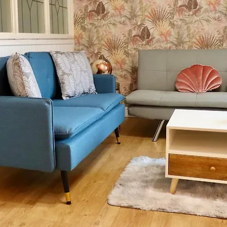 Lovely Staycation With Family Free Parking & Wifi Leeds (West Yorkshire)