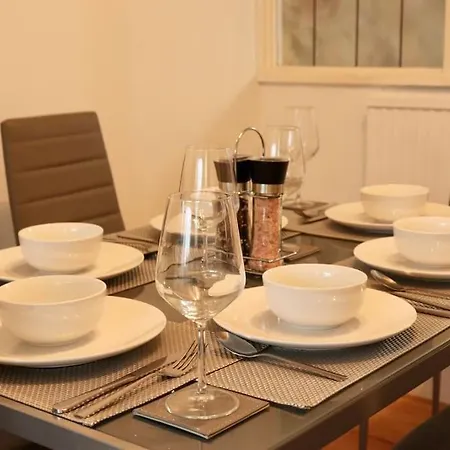 Apartment Lovely Staycation With Family Free Parking & Wifi Leeds (West Yorkshire)