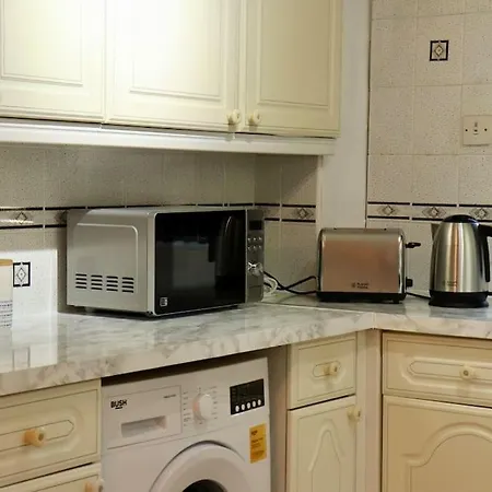 Apartment Lovely Staycation With Family Free Parking & Wifi Leeds (West Yorkshire)