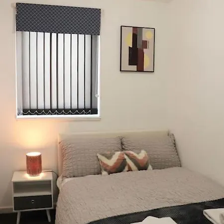 Apartment Lovely Staycation With Family Free Parking & Wifi Leeds (West Yorkshire)