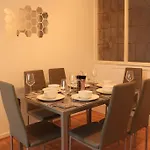 Lovely Staycation With Family Free Parking & Wifi *