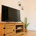 Lovely Staycation With Family Free Parking & Wifi Leeds (West Yorkshire)