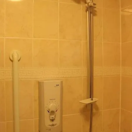 Lovely Staycation With Family Free Parking & Wifi 公寓 *