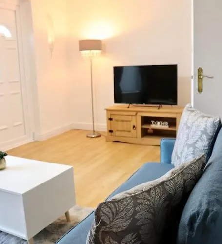 Lovely Staycation With Family Free Parking & Wifi Apartmán *