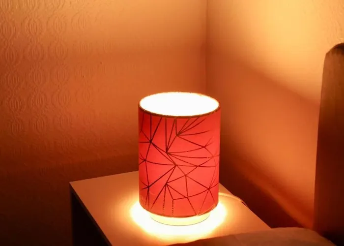 Lovely Staycation With Family Free Parking & Wifi 公寓