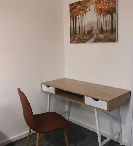 Lovely Staycation With Family Free Parking & Wifi 利兹