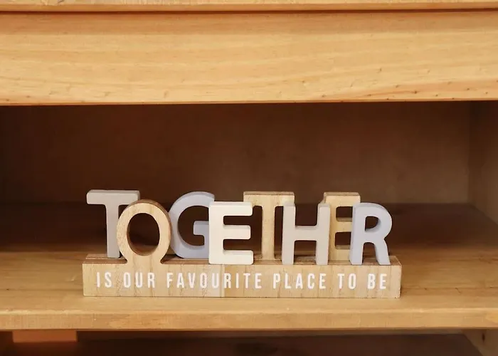 Apartmán Lovely Staycation With Family Free Parking & Wifi *