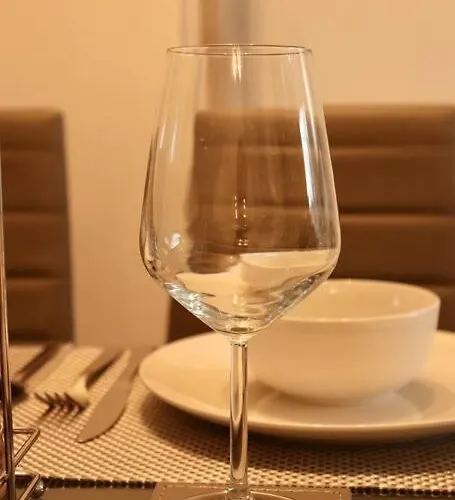 Lovely Staycation With Family Free Parking & Wifi Apartmán