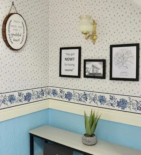 公寓 Lovely Staycation With Family Free Parking & Wifi 利兹