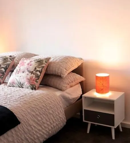 Lovely Staycation With Family Free Parking & Wifi Leeds (West Yorkshire)