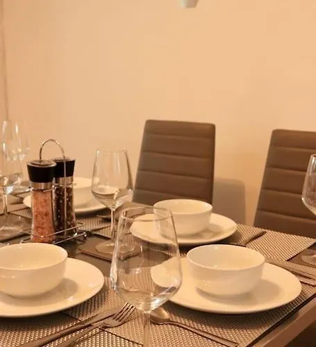 Lovely Staycation With Family Free Parking & Wifi 利兹